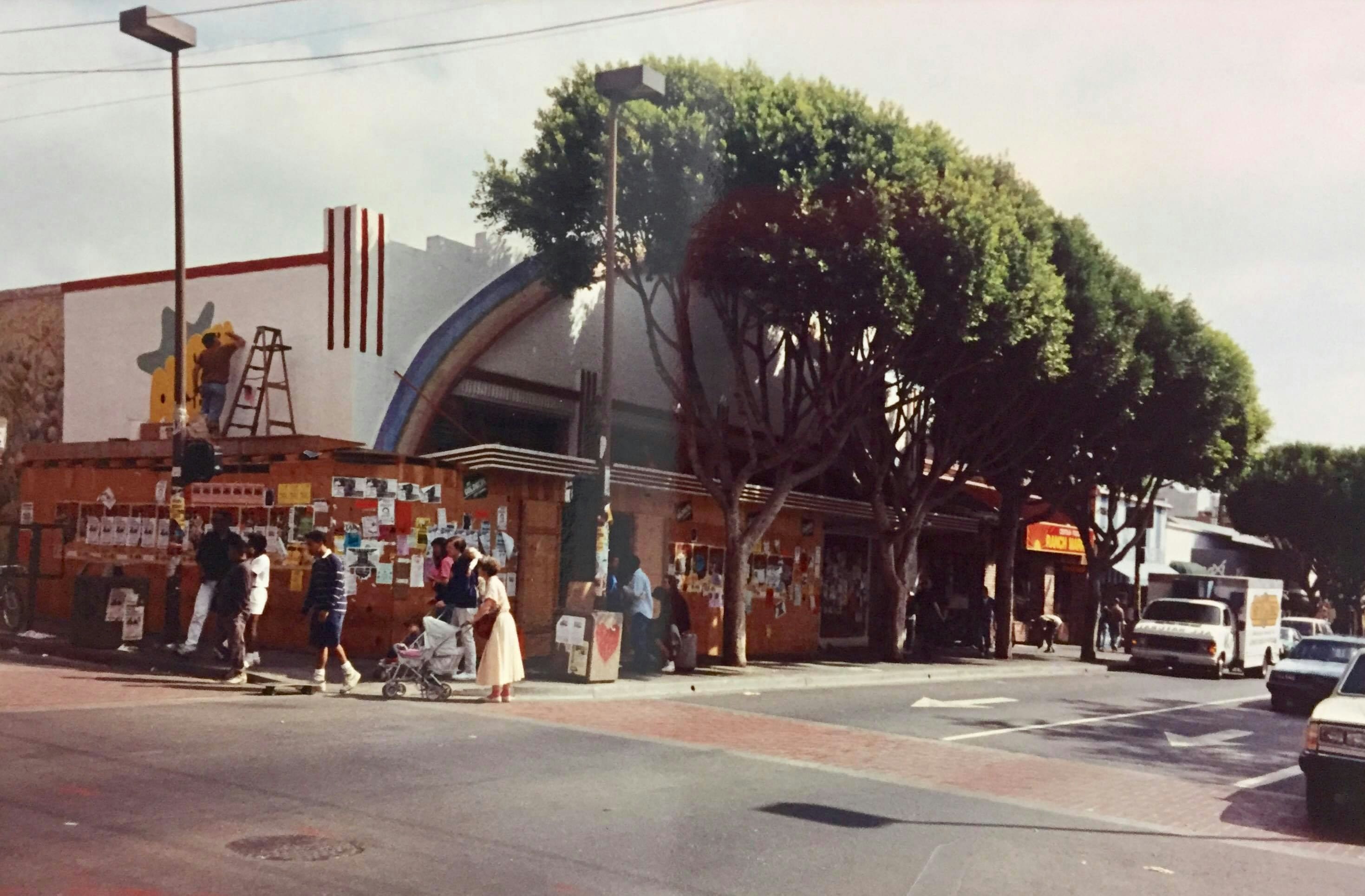 The first Amoeba Music logo being painted on the side of the future Telegraph Avenue store in Berkeley, September 1990.